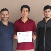 Apoya la educación de jóvenes para un futuro brillante